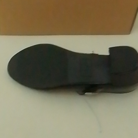 Girl shoe - Picture 2 of 4